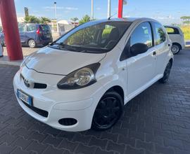 Toyota Aygo 1.0 12V VVT-i 5 porte Sol Connect