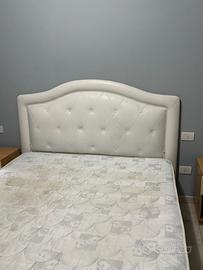 Materasso e testiera