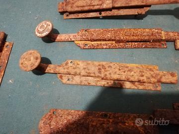 ANTICHI CATENACCI CATENACCIO IN FERRO BATTUTO E FO