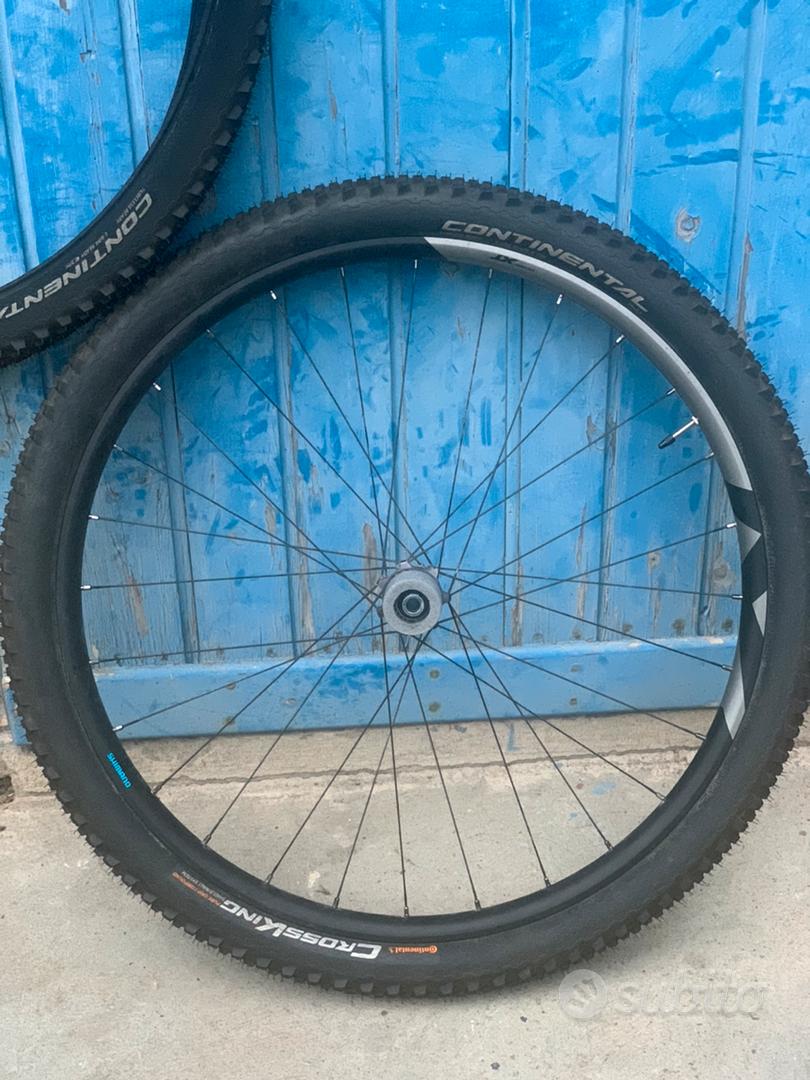 Set ruote 28 pollici Shimano Deore T610 pneumatici Schwalbe Marathon