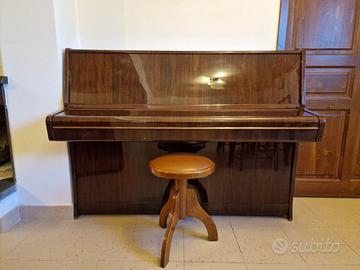 Pianoforte acustico verticale