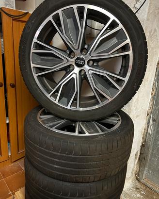 Cerchi in lega e gomme per Audi a5 Q5 Q3