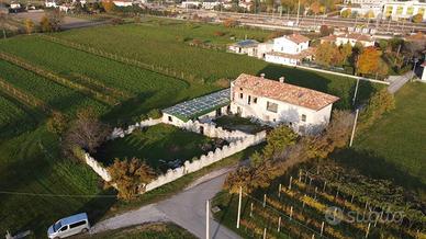 ANTICO RUSTICO A POCHI PASSI DAL CENTRO