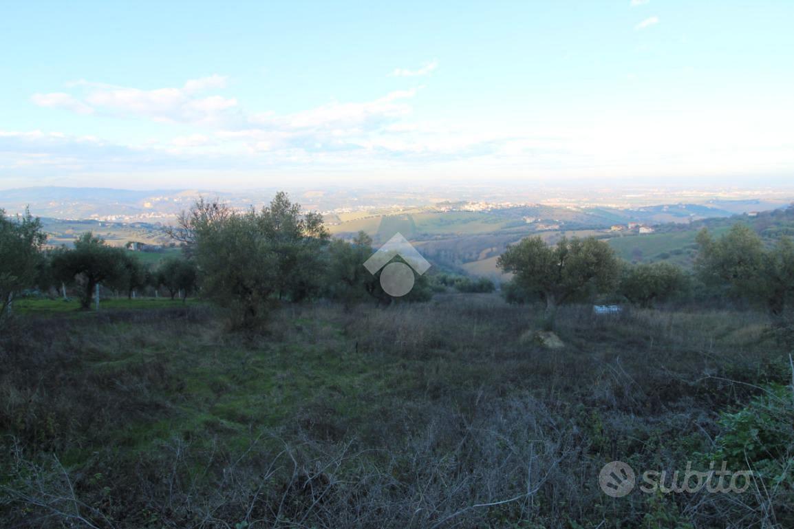 TER. RESIDENZIALE A CASTELLALTO - Vista 3