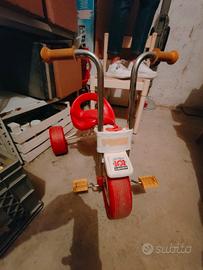 Triciclo con manubrio Americano carica 101