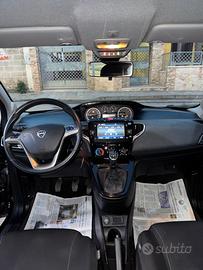 Lancia Ypsilon Gold 1.0 Hybrid