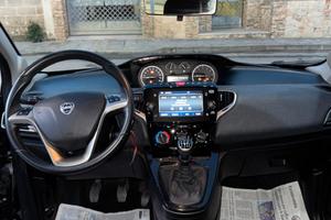 Lancia Ypsilon Gold 1.0 Hybrid