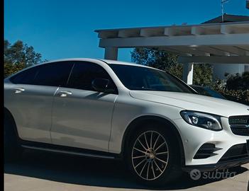 Mercedes glc 220 premium Amg line 