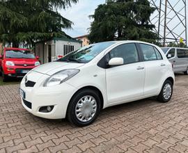 Toyota Yaris 1.3 5 porte Sol OK NEOPATENTATI