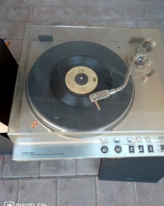 Hi fi Toshiba casse, piatto, amplificatore