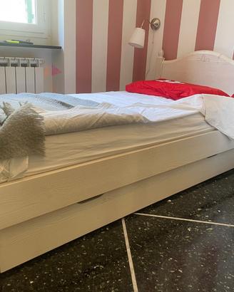 Letto in legno di mobilificio  con secondo  letto