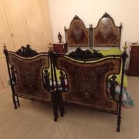 Coppia letti antichi in ferro battuto + madreperla