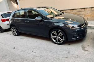 Volkswagen Golf 7.5 1.6 tdi 115 cv manuale 2019