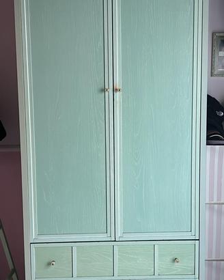 Cameretta in legno verde
