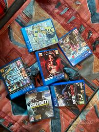Playstation 4 slim + 22 giochi