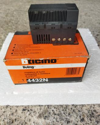 Rivelatore di fumo 12V. BTicino Living 4432N