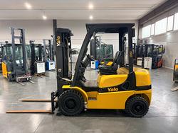 CARRELLO ELEVATORE MULETTO USATO DIESEL YALE 25 Q