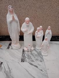 Statua della Madonna e Padre Pio 