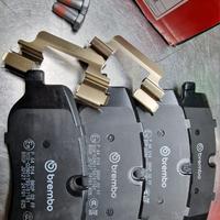 pastiglie brembo P44014 anteriori Discovery,
