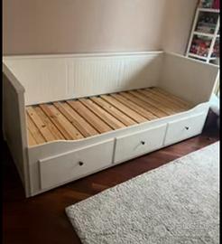 Letto hemnes