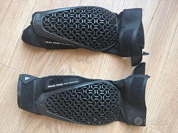 gomitiere DAINESE Trail Skins PRO-SHAPE TECH