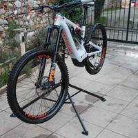 SPECIALIZED KENEVO 