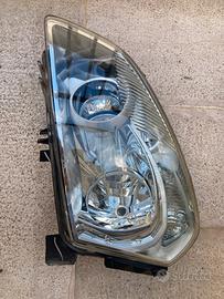 Faro anteriore sinistro fendinebbia Nissan Qashqai
