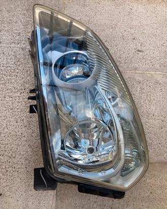 Faro anteriore sinistro fendinebbia Nissan Qashqai