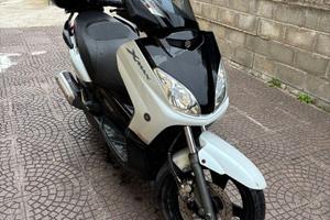 Yamaha Xmax X-max 250 2008