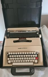 Macchina per scrivere Olivetti Lettera 35 + cust