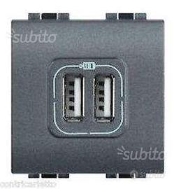 Presa Caricatore USB 2 prese BTicino L4285C2
