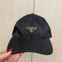 Cappello prada