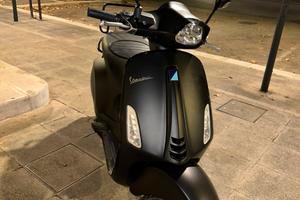Vespa 125 sprint notte ABS