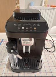 Macchinetta per caffè DeLonghi “Magnifica Evo”