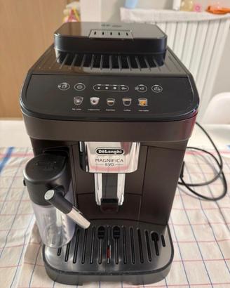 Macchinetta per caffè DeLonghi “Magnifica Evo”