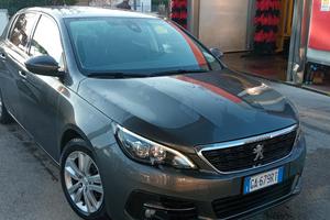 Peugeot 308 15 Blue HDi 130cv automatico 