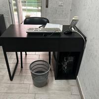 Scrivania MICKE Ikea Marrone Nera
