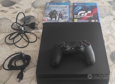 PlayStation 4 Slim + 2 Giochi