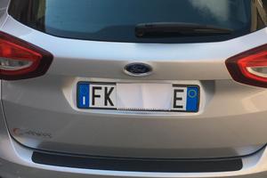 AUTO IN BUONE CONDIZIONI