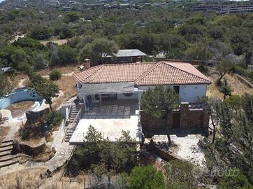 Immobile in asta di 483 m² con 5 locali a Olbia
