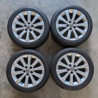 Cerchi in lega Opel 17 + gomme invernali Goodyear