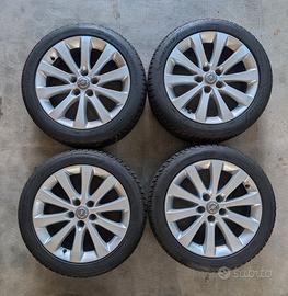 Cerchi in lega Opel 17 + gomme invernali Goodyear