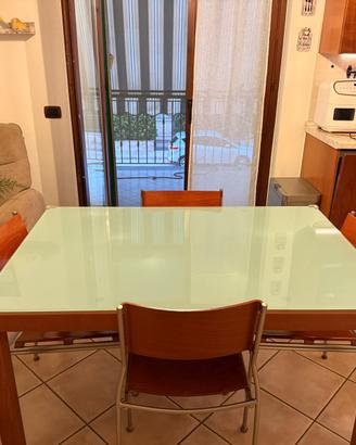 Tavolo e 4 sedie calligaris