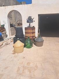 Torchio idraulico per vino