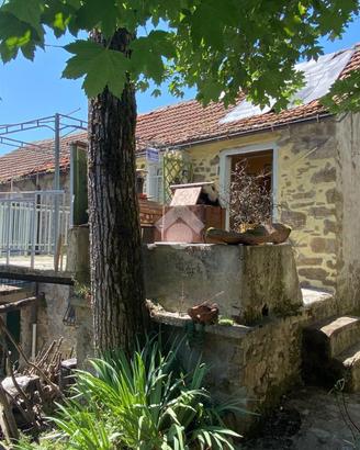 CASA SEMINDIPENDENTE A MONTOGGIO