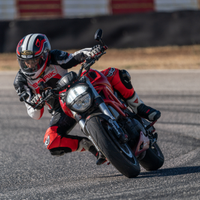 Ducati monster 696+ a2