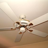 Ventilatore a pale da soffitto 