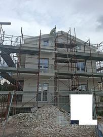 4 vani con box - Nuovo