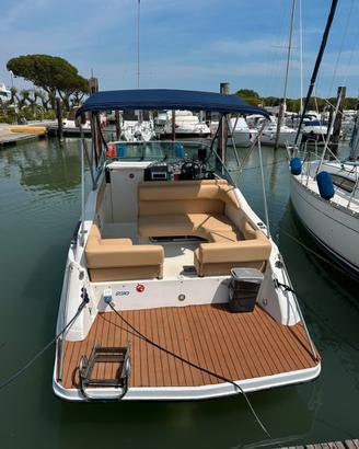 Sea Ray 230 Sundancer