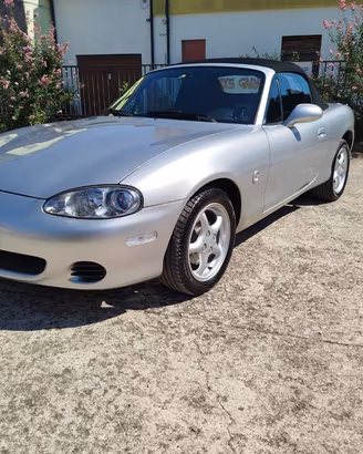 Mazda MX-5 Vanity 1.6 - Hard Top - A/C - pelle